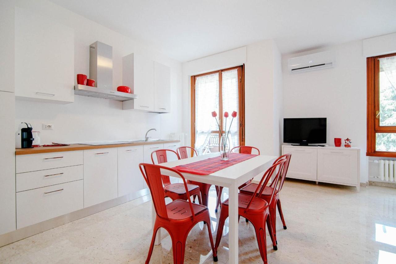 Dodo Red - The House Of Travelers Apartment Como Exterior photo